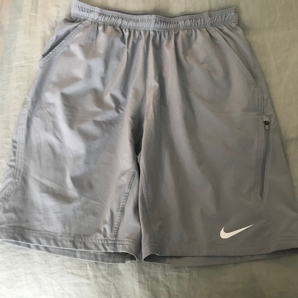 Light grey tennis shorts Nike